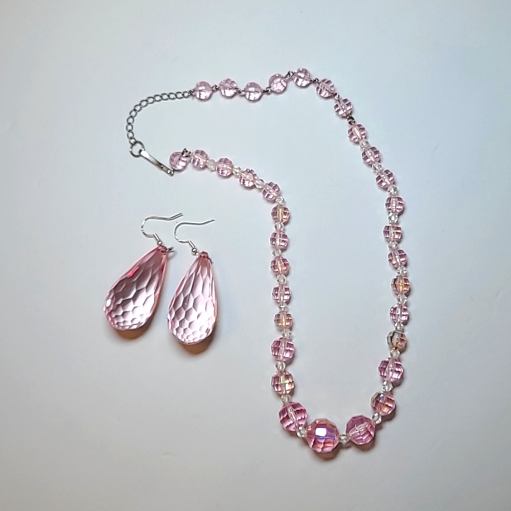 Pink Translucent Beaded Necklace and Earings Bundle - Picture 8 of 8